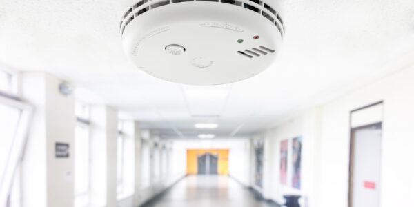 Smoke,And,Fire,Alarm,Detector,In,Hospital,Corridor,Or,School